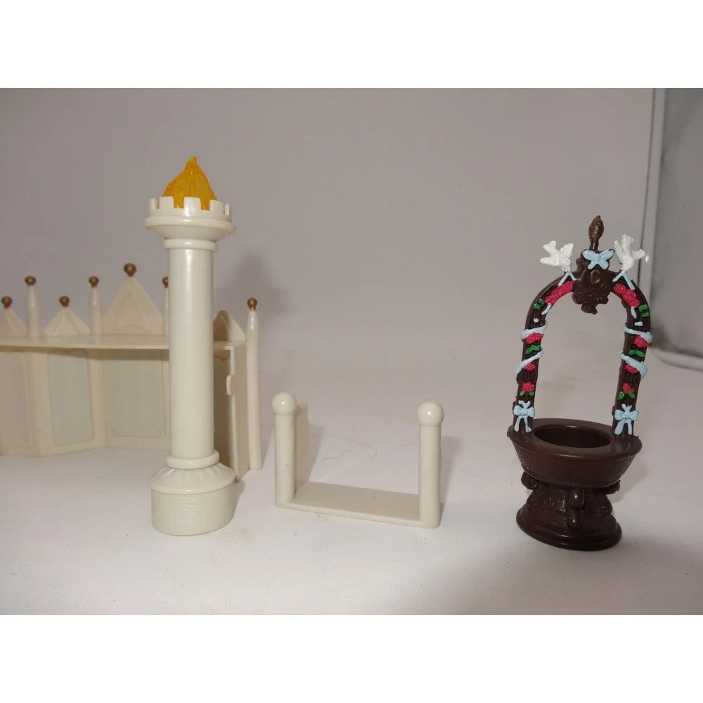 Walt Disney World Cinderella Castle Monorail Playset Accessories Replacement Par
